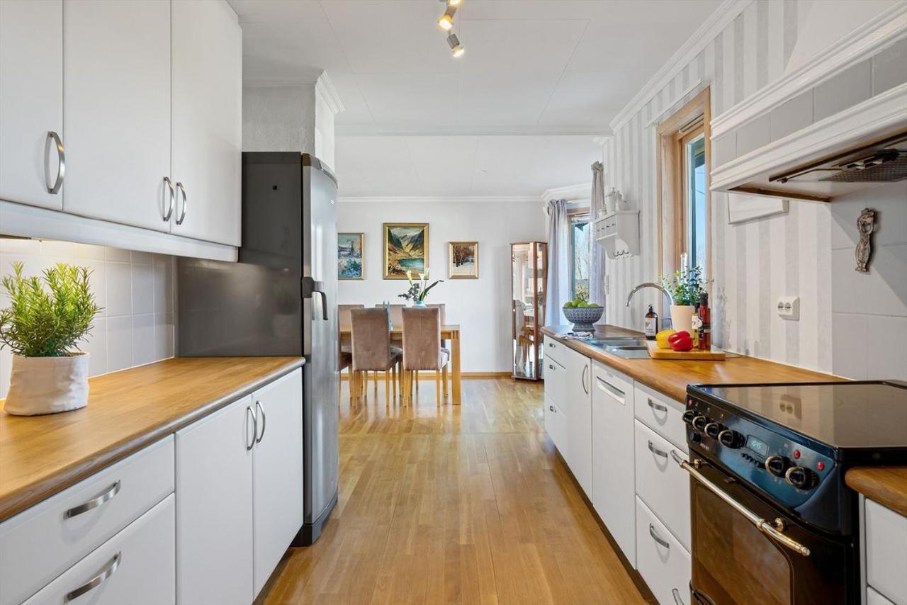 Large Home In Sola Tananger Extérieur photo